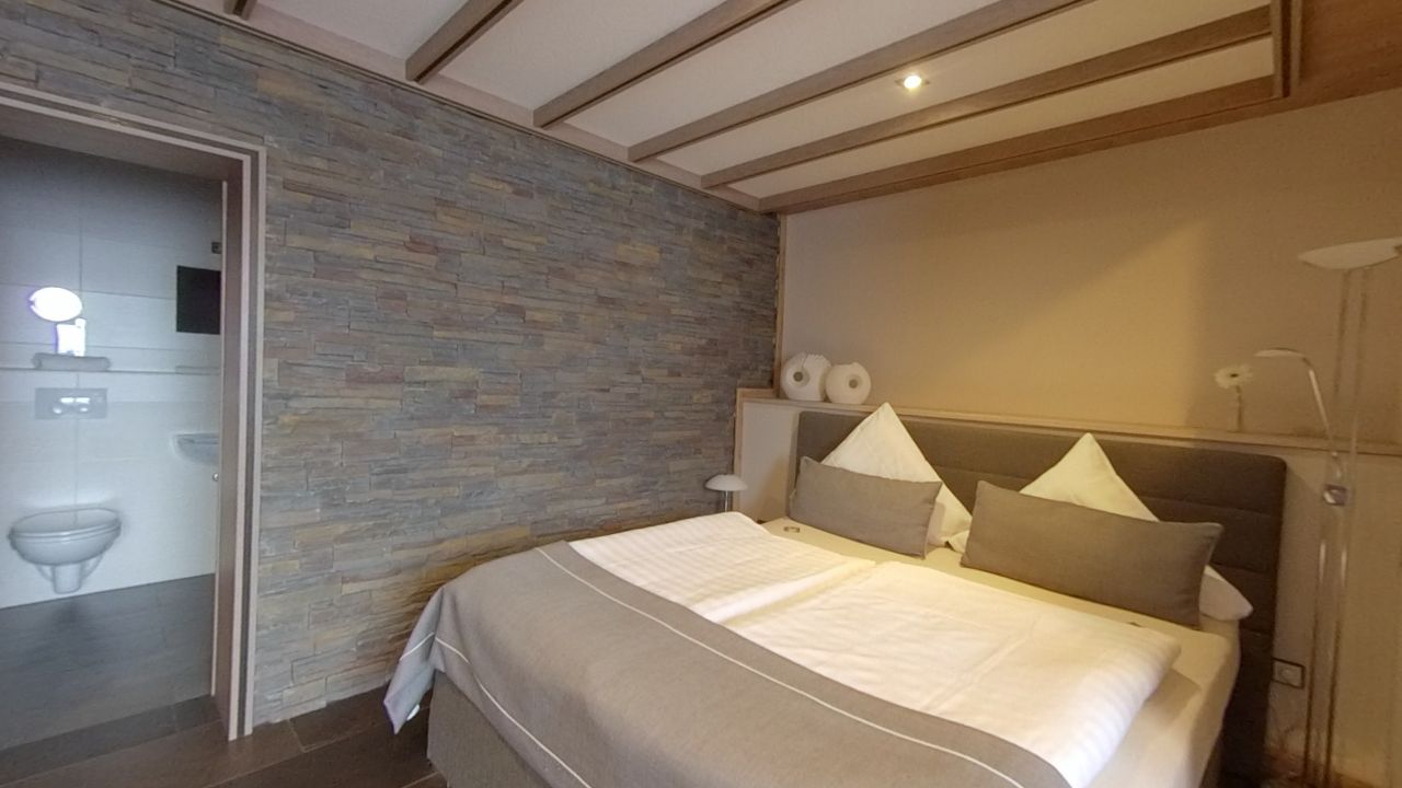 360&deg;-Rundgang Doppelzimmer