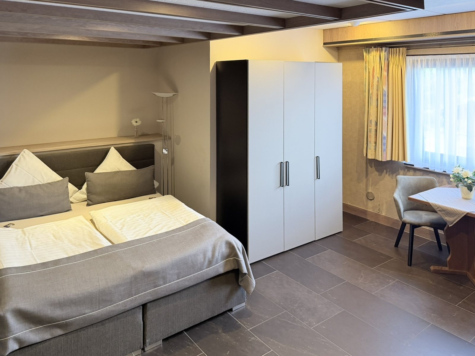 Helles Doppelzimmer im Hotel Haus Schieferstein